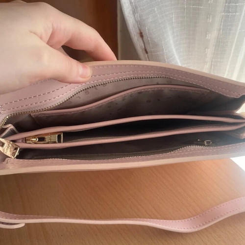 Sisley pink shoulder bag with gold chain like new
