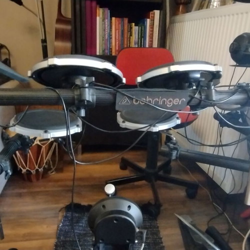 Beringher XD80 E Drums like new