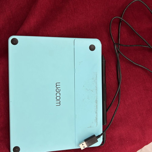Wacom drawing tablet like new, computer connected