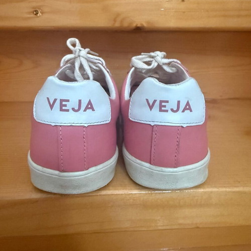 Veja sneakers pink like new, size 40