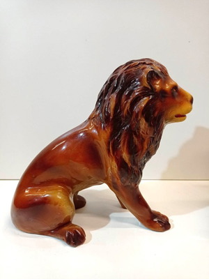 Antique large ceramic lion decoration used, early 20th century England