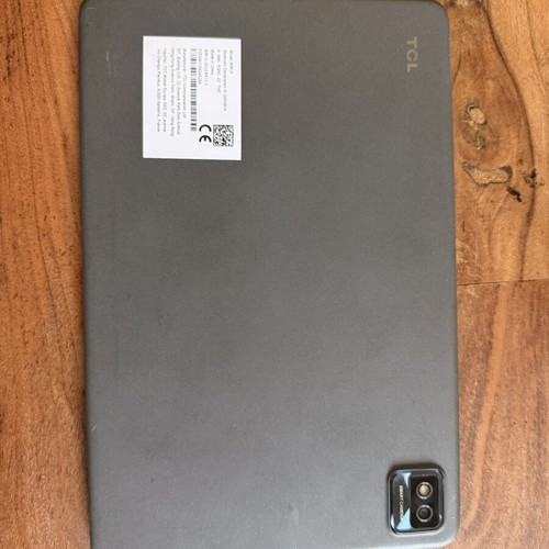 TCL Tab10 S tablet like new with wireless keyboard and mouse