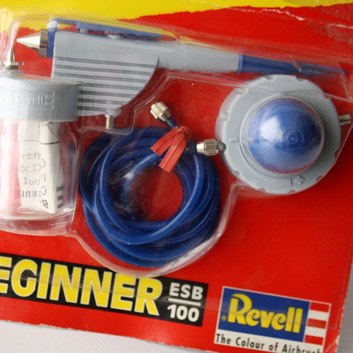 Revell Airbrush Spray Gun Set Beginner ESB 100 1995 vintage new