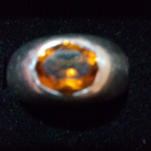Silver ring 925 like new with orange stone