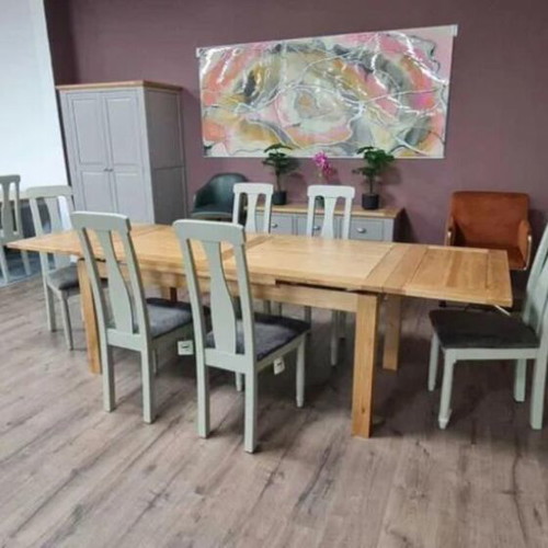 Wooden extendable oak dining table with six chairs new