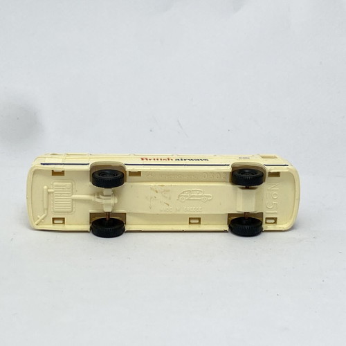 Mercedes-Benz O 302 British Airways Toy Bus 1/87 Scale like new