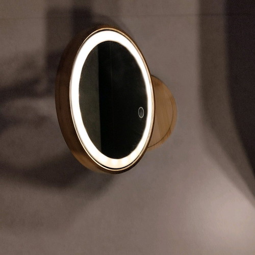 Table mirror with wooden frame and rechargeable lighting