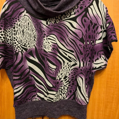 Multicolored purple blouse like new, size L