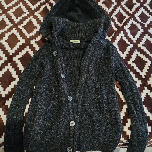 Kia Kaha knitted cardigan black like new, size S