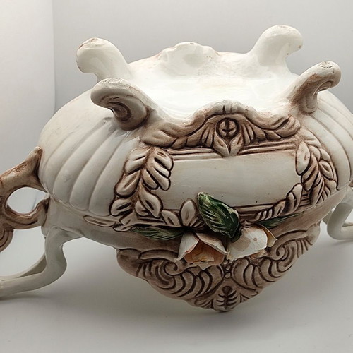Handmade porcelain in excellent condition