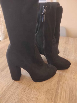 Bershka black pumps size 37 like new