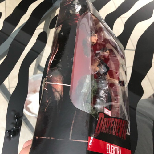 Elektra Elodie Yung Marvel Legends Daredevil figure new
