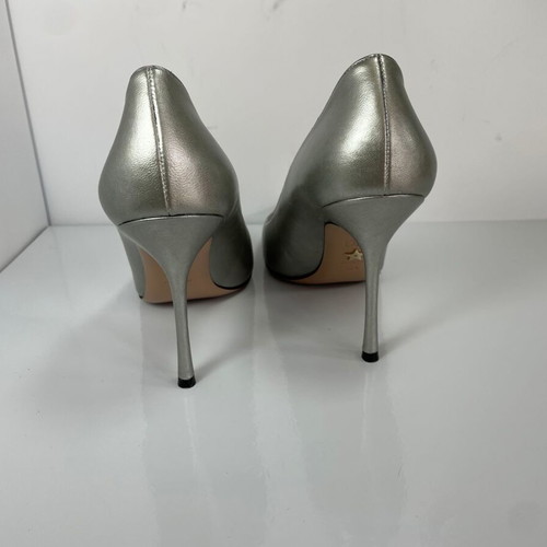 Christian Dior leather pumps size 40.5 like new, platinum color