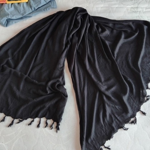 Black women's scarf with tassels, one size