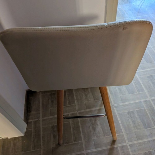 Bar stools set of 2 like new