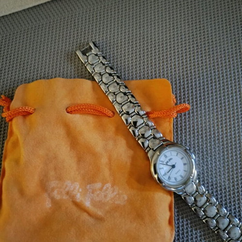 Folli Follie women's watch with bracelet like new silver