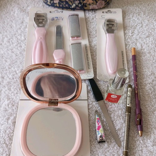 Body care new with free makeup bag