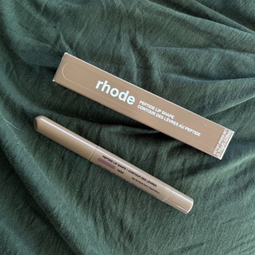 Rhode lip liner shade Twist new unused