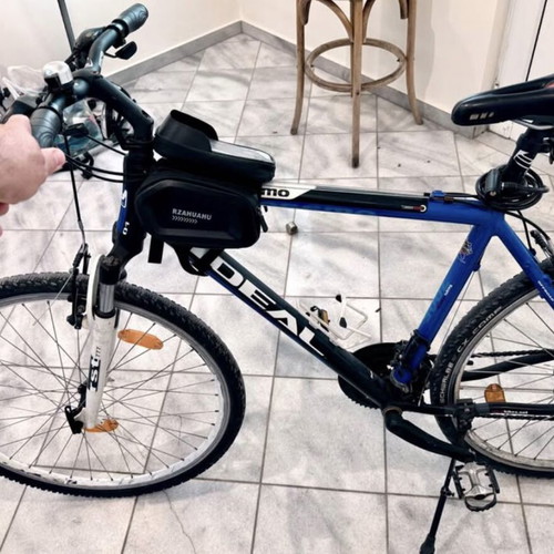 Ideal Crossmo bicycle like new, trekking with 21 speeds and front suspension