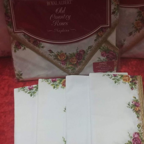 Royal Albert Old Country Roses dining napkins set of 12 new