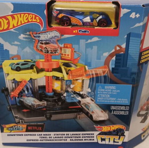 hot wheels πίστα με αμαξάκι