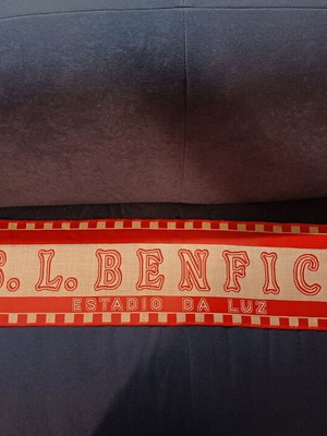Κασκόλ S.L.Benfica σε άριστη κατάσταση