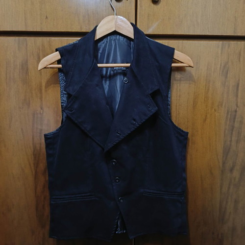 Men's vest like new with fabric lining