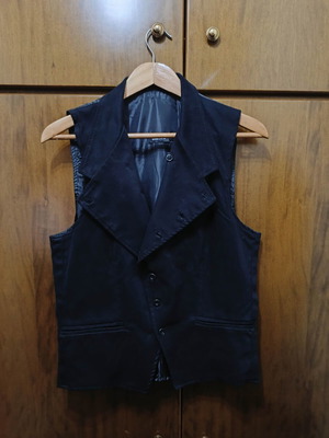 Men's vest like new with fabric lining