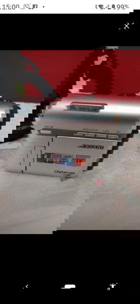 πωλειται βιντεοκάμερα samsung vp-d352 άθικτη.