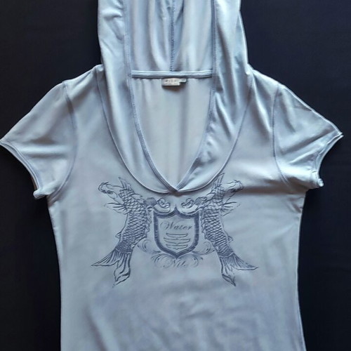 Nile Y2K women's t-shirt with hood and draped V neckline, like new, dusty blue, size L