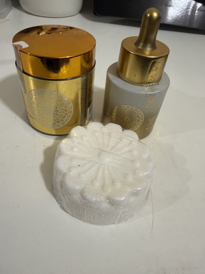 La Vie En Rose skincare set like new with scrub, face oil, and soap
