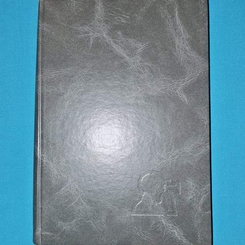 The Photographer's Book new, complete guide to photographic art and equipment