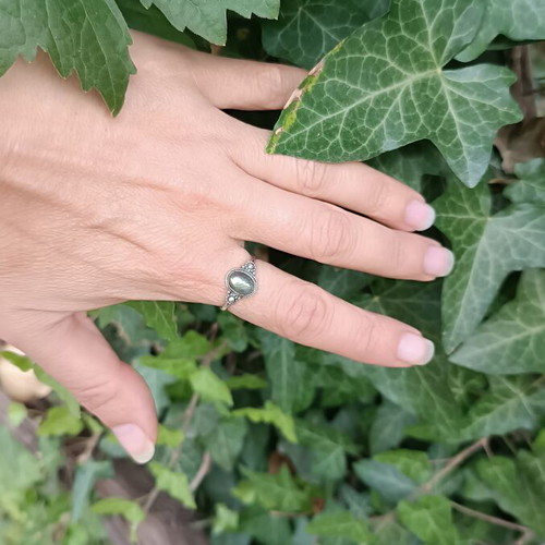Ring with Labradorite adjustable size, silver plated, new