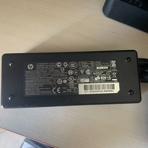 HP laptop charger 90W model PPP012A-S