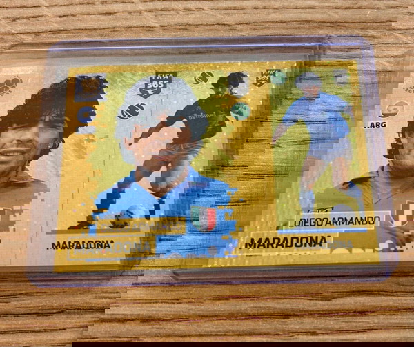 Αυτοκόλλητο χαρτάκι Diego Armando Maradona Napoli Panini FIFA 365