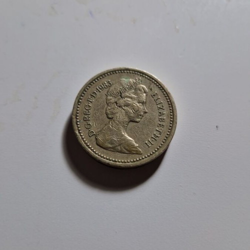 1983 United Kingdom One Pound Coin used with Royal Coat of Arms