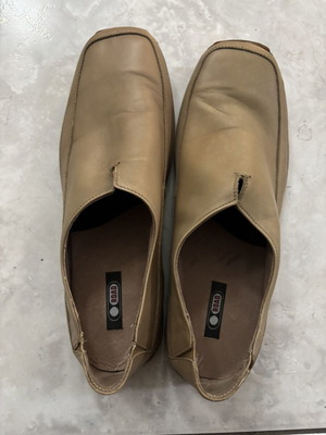 Road men's leather shoes used, size 43, moccasins