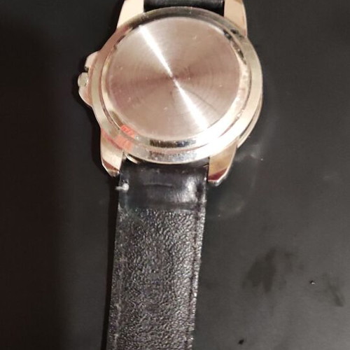 Men's quartz watch like new