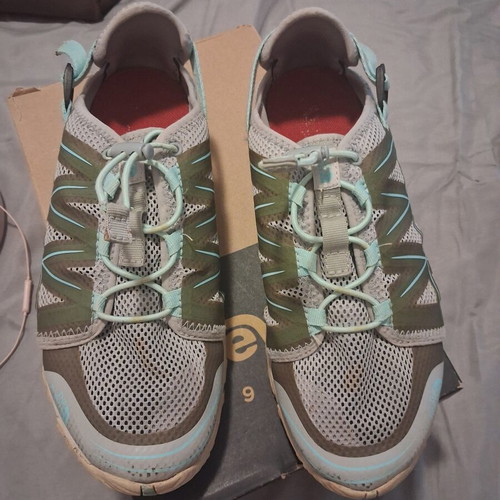 North Face shoes like new, walking and water sports, size 39