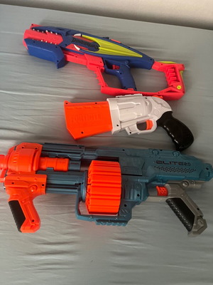 Σετ Nerf τριών με δεινόσαυρους Fortnite και Shockwave, σαν καινούργιο