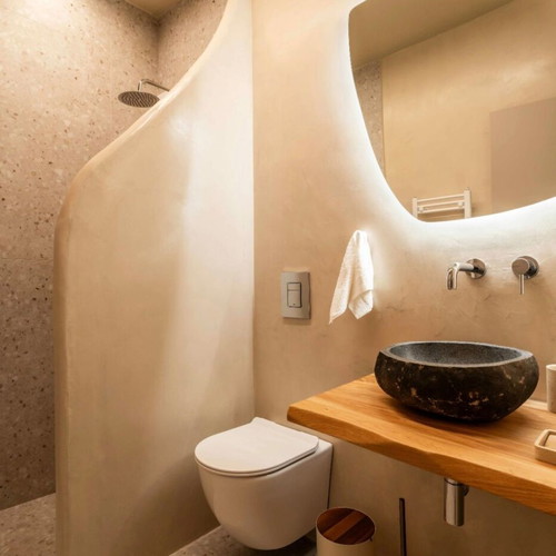 Apartment semi-basement 60 sqm with jacuzzi in Piraeus, furnished