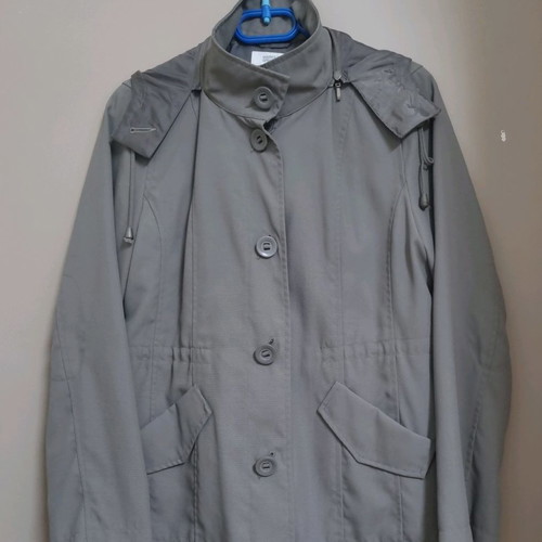 Marks & Spencer women's waterproof jacket XL like new, grey