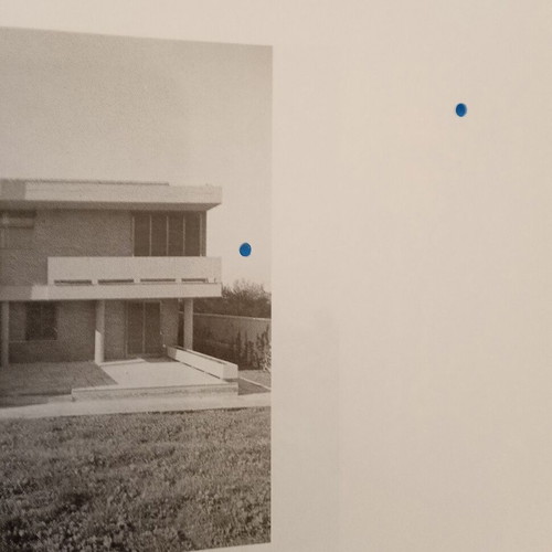 Residences in Suburbs Summer 2023 Kathimerini Magazine like new