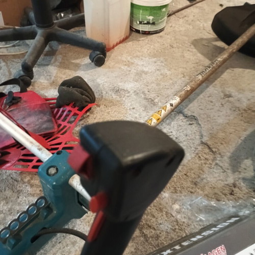 Makita DBC4510 brushcutter used for spare parts
