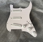 Fender Squier Strat pickguard