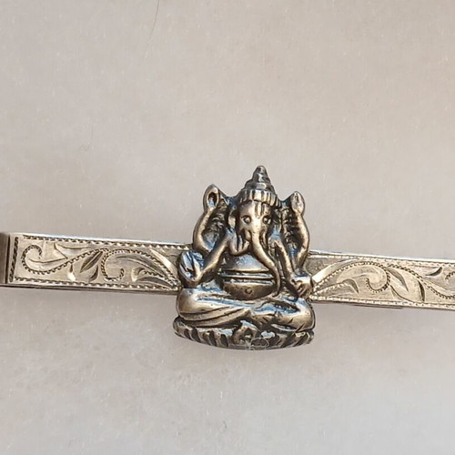 Silver tie or scarf clip, like new, collectible, Ganesa charm