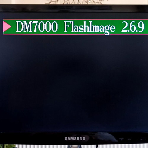 Dream Multimedia DM7000-S satellite receiver like new with remote and 250GB HDD