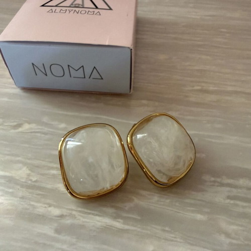 Stainless steel statement earrings, white and gold tone
