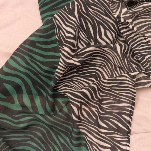 S.Oliver scarf pareo like new, black and green