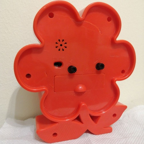 Flower alarm clock used with second hand, battery operated